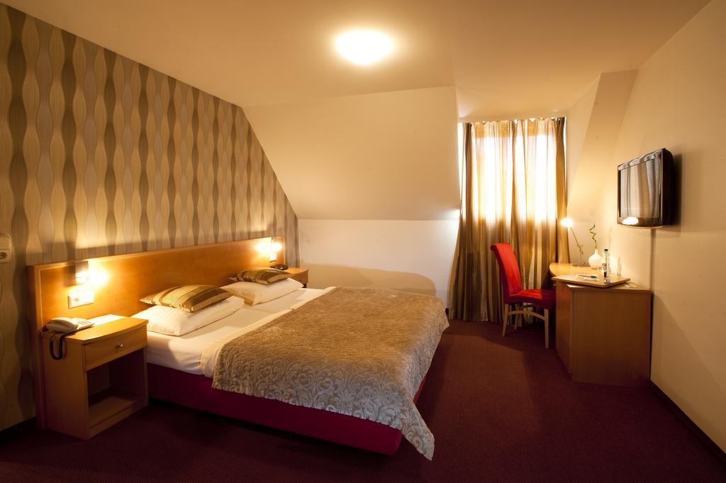 Hotel Geyer Klagenfurt am Woerthersee Dış mekan fotoğraf