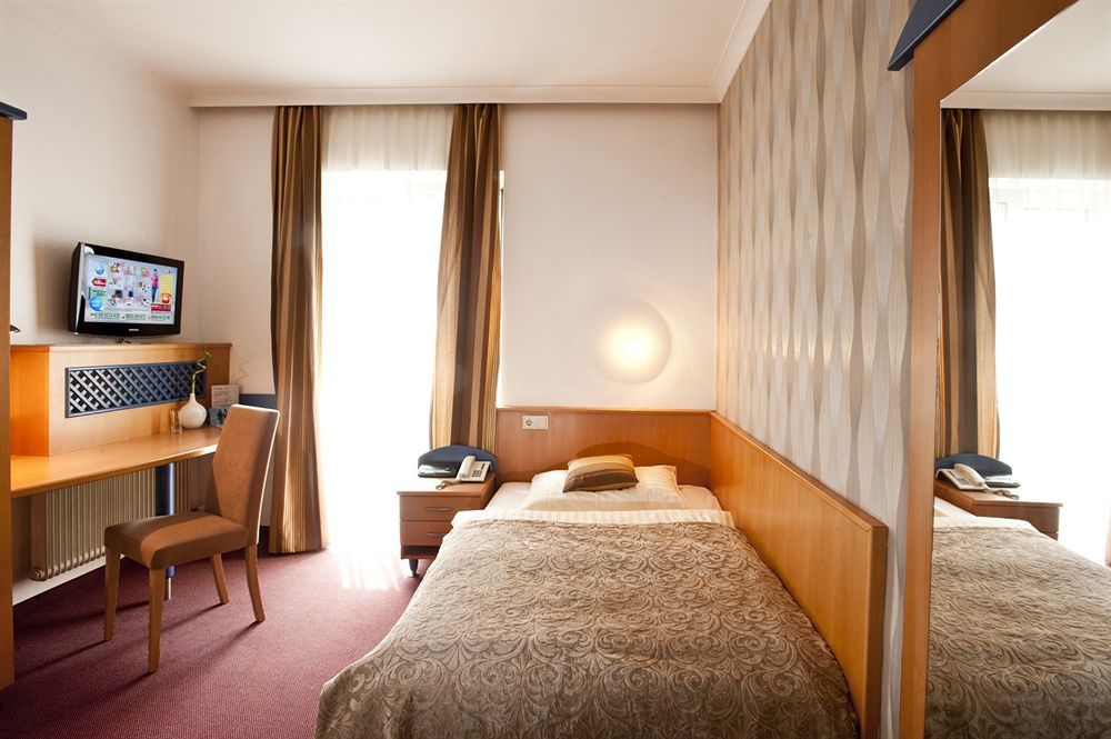 Hotel Geyer Klagenfurt am Woerthersee Dış mekan fotoğraf